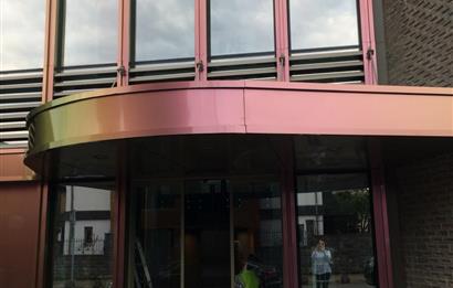 HIM SUITES KEMERBURGAZ da 1+1 EŞYALI ÇATI DUBLEKSİ