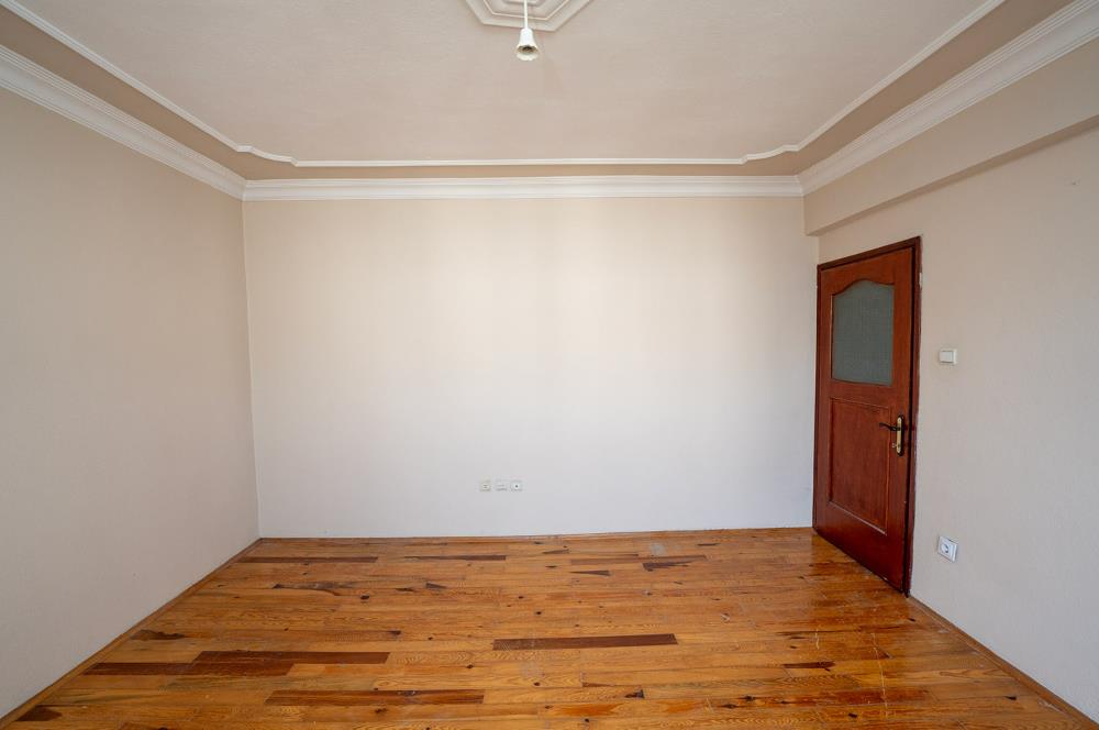 C21 Cius;Özdilek Civarında Güneş Sitesinde Ara Kat Satılık Daire