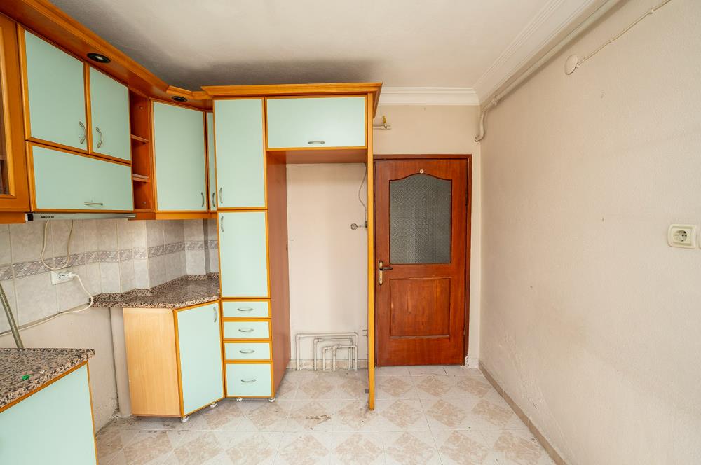 C21 Cius;Özdilek Civarında Güneş Sitesinde Ara Kat Satılık Daire