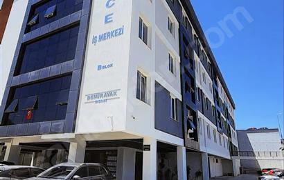 Century 21 Net'ten Adliye ve Tapu Yakını Ofis Fırsatı (ön cephe)