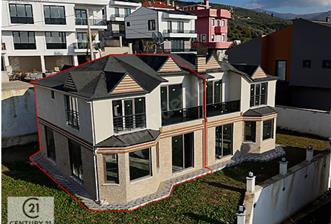 C21 Cius;Umurbey'de Modern Dizayn Edilmiş Müstakil 190 M2 Villa - 1 - 29878