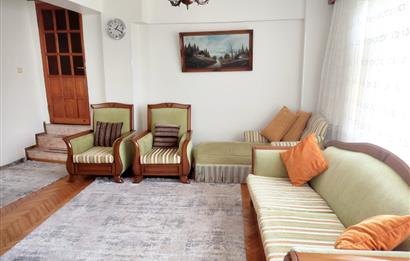 üsküdar merkezde  3 katlı müstakil satılık daire 