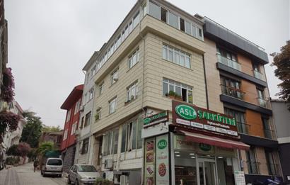 üsküdar merkezde  3 katlı müstakil satılık daire 