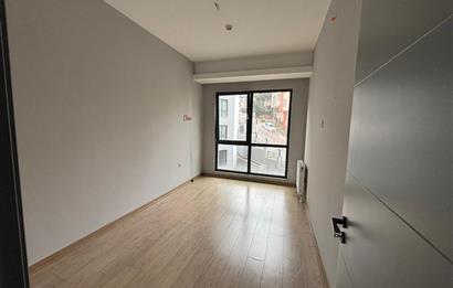 KAĞITHANE MERKEZ MEGA 2 BLOK'TA BOŞ - GENİŞ SATILIK 2+1