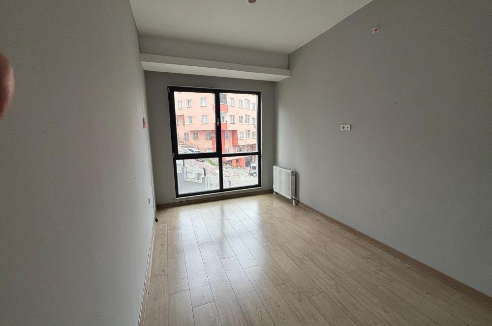 KAĞITHANE MERKEZ MEGA 2 BLOK'TA BOŞ - GENİŞ SATILIK 2+1