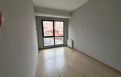 KAĞITHANE MERKEZ MEGA 2 BLOK'TA BOŞ - GENİŞ SATILIK 2+1