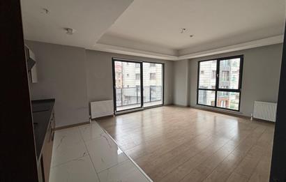 KAĞITHANE MERKEZ MEGA 2 BLOK'TA BOŞ - GENİŞ SATILIK 2+1