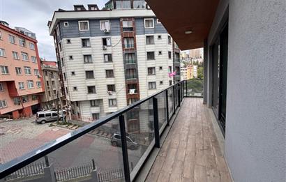 KAĞITHANE MERKEZ MEGA 2 BLOK'TA BOŞ - GENİŞ SATILIK 2+1