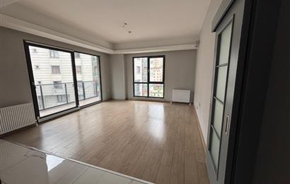 KAĞITHANE MERKEZ MEGA 2 BLOK'TA BOŞ - GENİŞ SATILIK 2+1