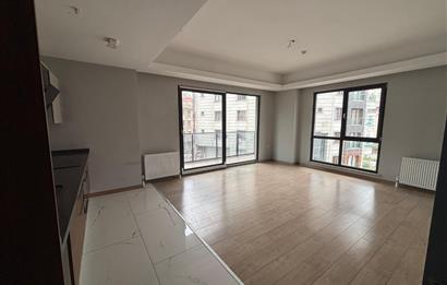 KAĞITHANE MERKEZ MEGA 2 BLOK'TA BOŞ - GENİŞ SATILIK 2+1