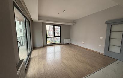 KAĞITHANE MERKEZ MEGA 2 BLOK'TA BOŞ - GENİŞ SATILIK 2+1