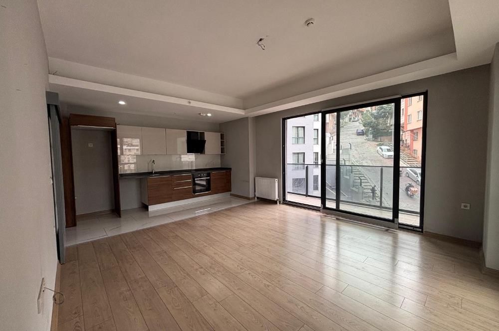 KAĞITHANE MERKEZ MEGA 2 BLOK'TA BOŞ - GENİŞ SATILIK 2+1