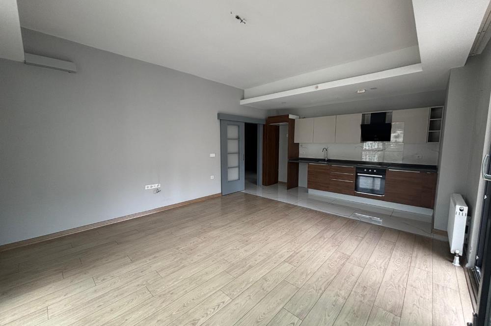 KAĞITHANE MERKEZ MEGA 2 BLOK'TA BOŞ - GENİŞ SATILIK 2+1