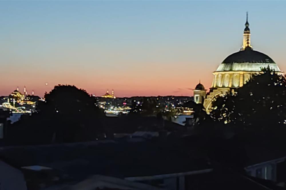 üsküdar merkezde  3 katlı müstakil satılık daire 