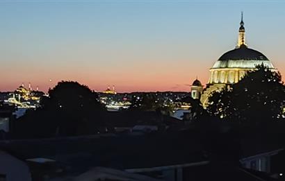 üsküdar merkezde  3 katlı müstakil satılık daire 