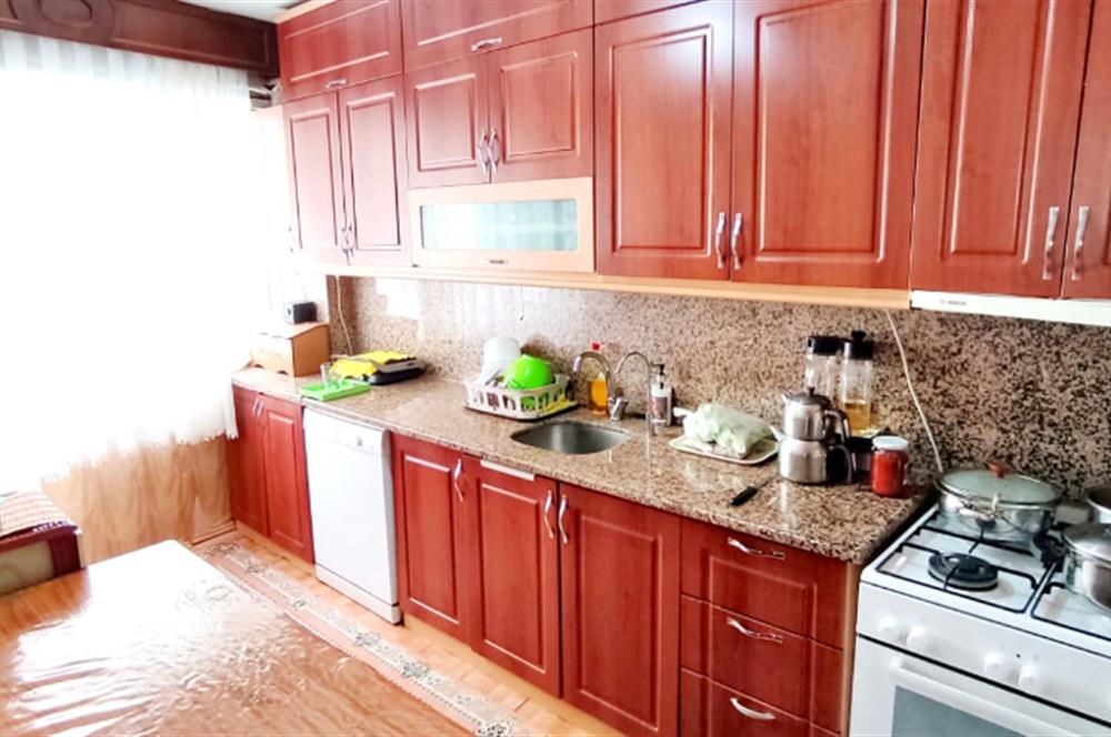 üsküdar merkezde  3 katlı müstakil satılık daire 