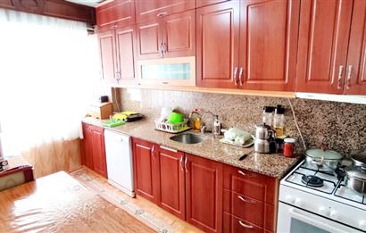 üsküdar merkezde  3 katlı müstakil satılık daire 