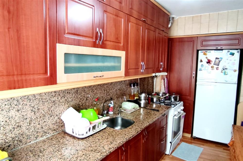 üsküdar merkezde  3 katlı müstakil satılık daire 