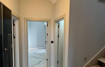 GÜRE'DE BUTİK SİTEDE DOĞA MANZARALI BAHÇESİ OLAN VİLLA