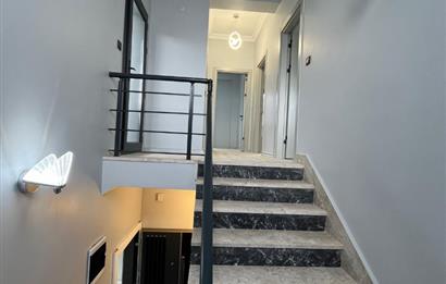 GÜRE'DE BUTİK SİTEDE DOĞA MANZARALI BAHÇESİ OLAN VİLLA