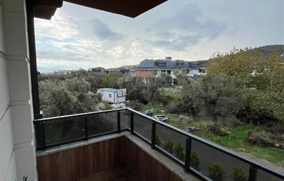 GÜRE'DE BUTİK SİTEDE DOĞA MANZARALI BAHÇESİ OLAN VİLLA