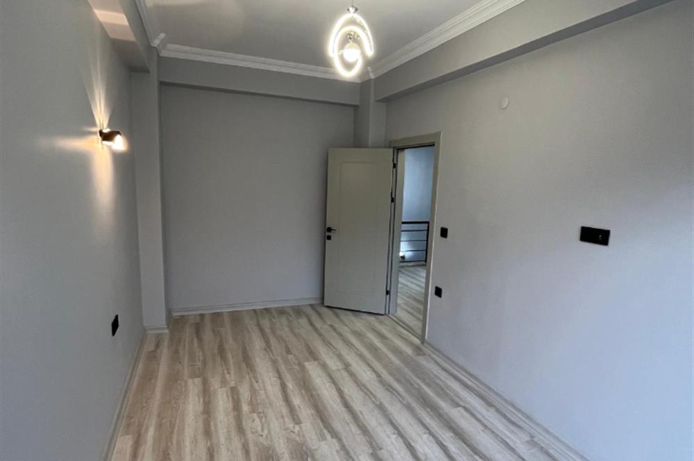 GÜRE'DE BUTİK SİTEDE DOĞA MANZARALI BAHÇESİ OLAN VİLLA