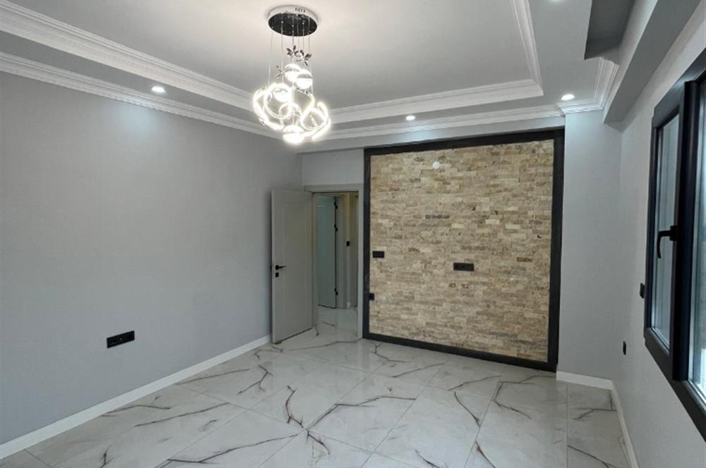 GÜRE'DE BUTİK SİTEDE DOĞA MANZARALI BAHÇESİ OLAN VİLLA