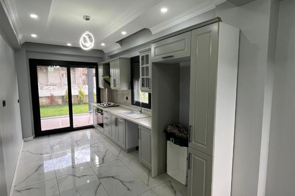 GÜRE'DE BUTİK SİTEDE DOĞA MANZARALI BAHÇESİ OLAN VİLLA