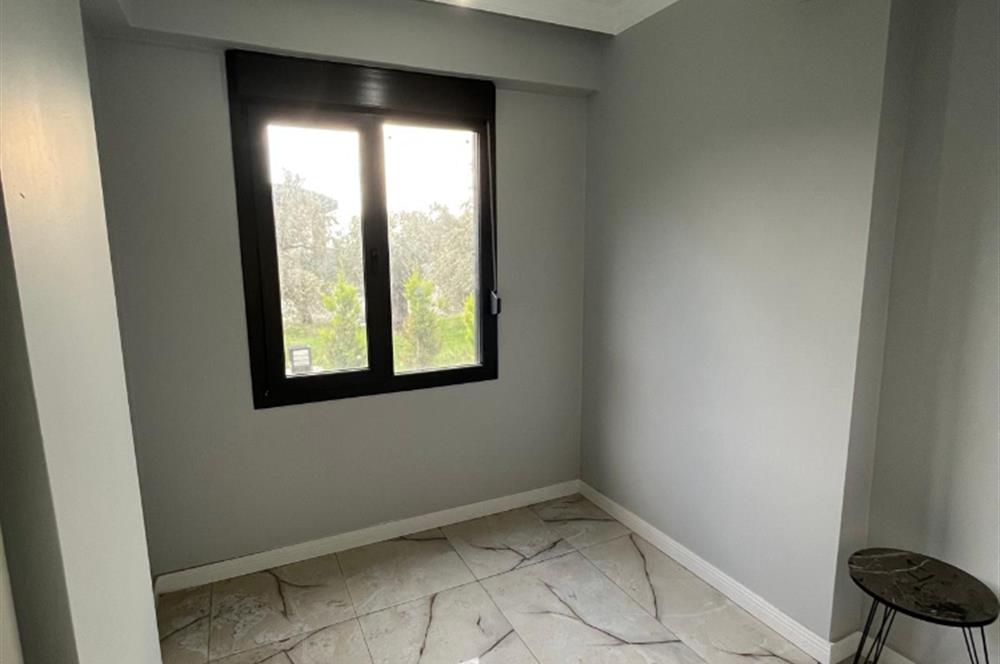 GÜRE'DE BUTİK SİTEDE DOĞA MANZARALI BAHÇESİ OLAN VİLLA