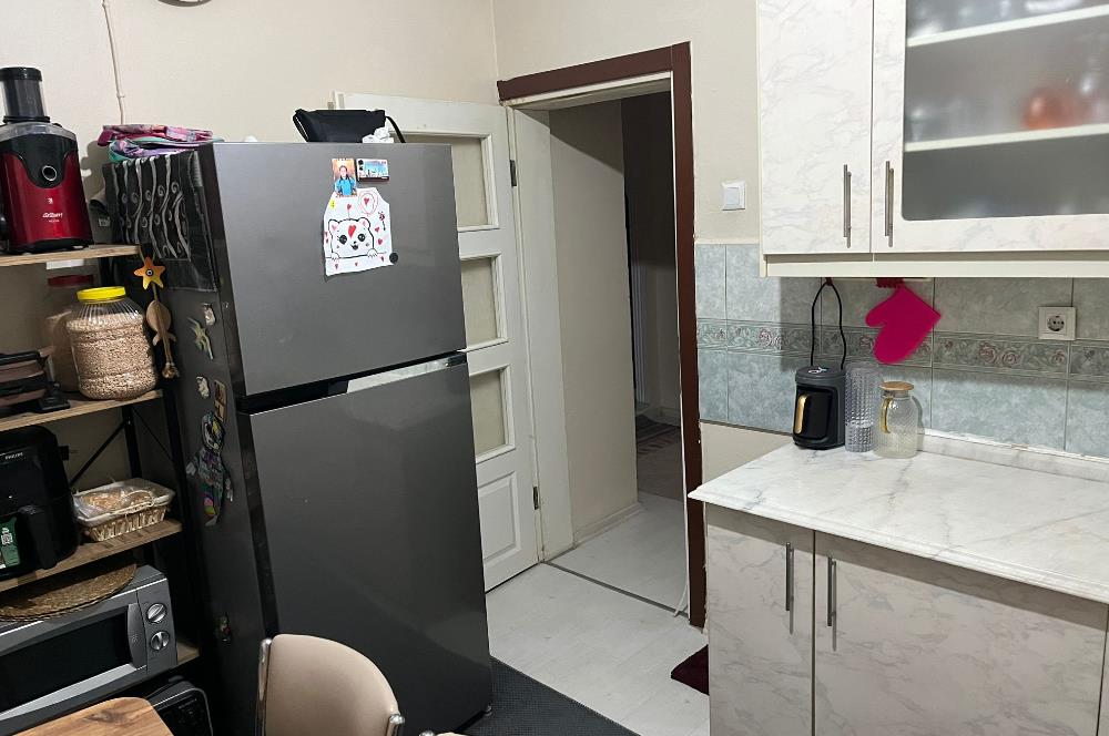 C21 BAL'DAN YONCA MEVKİİ ÇARŞI MERKEZİNDE SATILIK 2+1 DAİRE