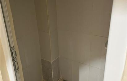 C21 BAL'DAN YONCA MEVKİİ ÇARŞI MERKEZİNDE SATILIK 2+1 DAİRE