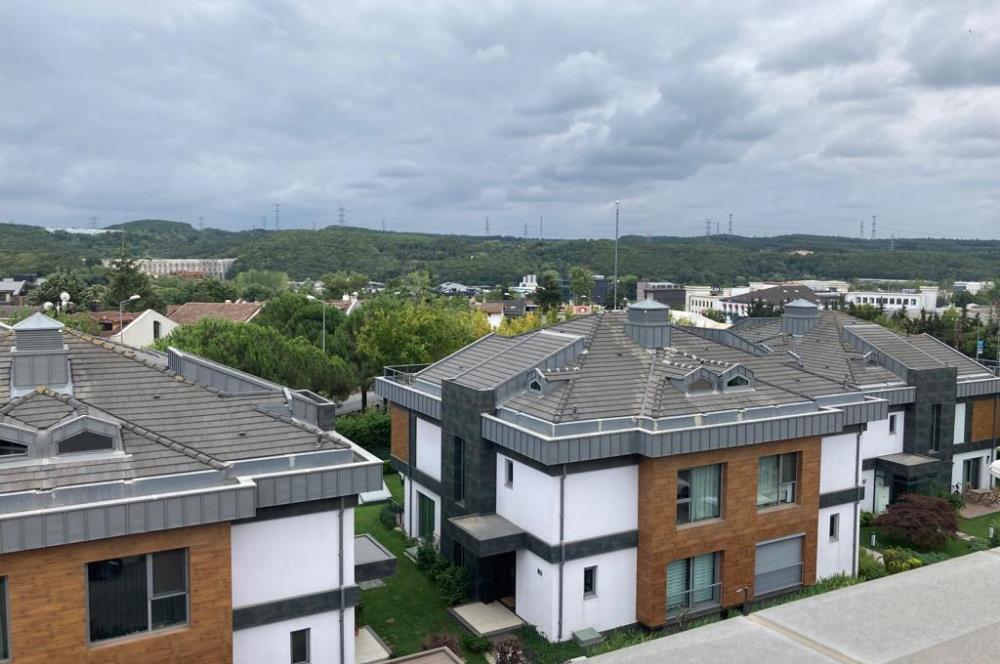 HIM SUITES KEMERBURGAZ da 1+1 EŞYALI ÇATI DUBLEKSİ