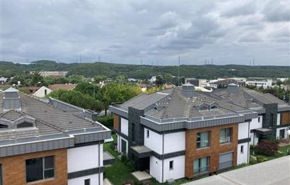 HIM SUITES KEMERBURGAZ da 1+1 EŞYALI ÇATI DUBLEKSİ