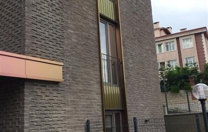 HIM SUITES KEMERBURGAZ da 1+1 EŞYALI ÇATI DUBLEKSİ