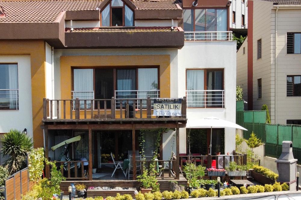 Uskumruköy'de 3+1 Bahçeli Teraslı Satılık Villa