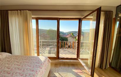 Uskumruköy'de 3+1 Bahçeli Teraslı Satılık Villa