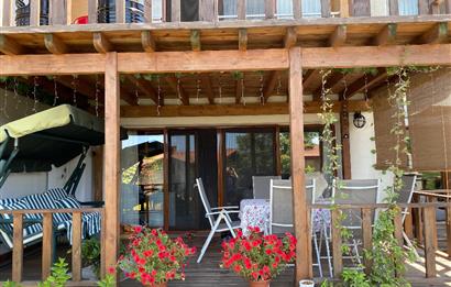 Uskumruköy'de 3+1 Bahçeli Teraslı Satılık Villa