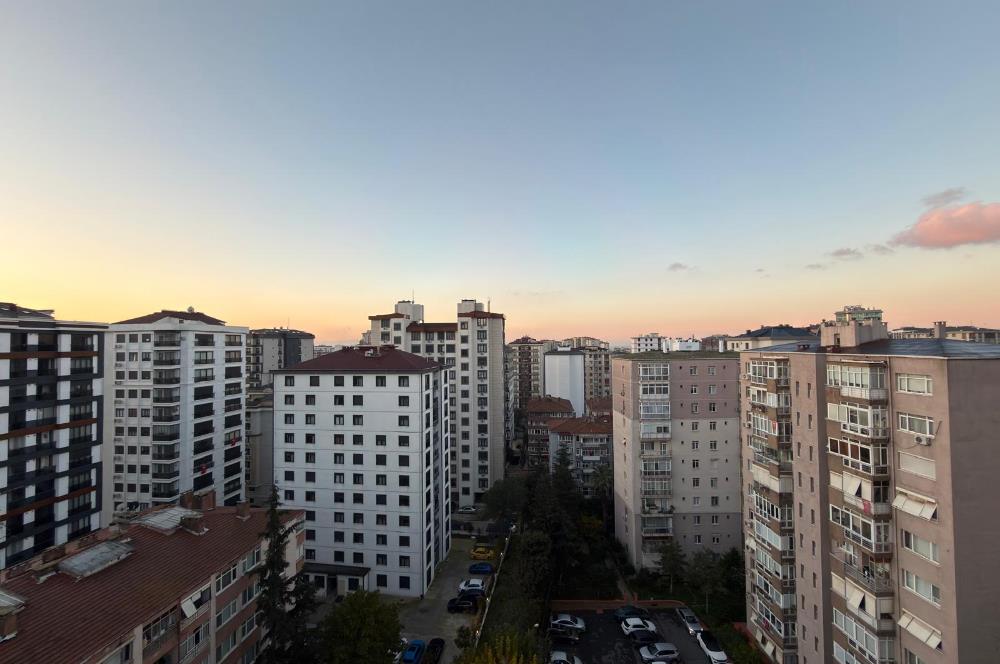KADIKÖY KOZYATAĞI OYAK A SİTESİNDE BALKONLU 3+1 SATILIK DAİRE