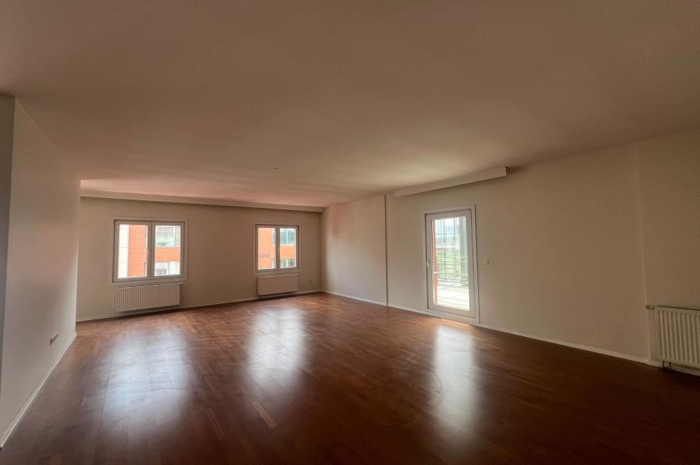 C21'DEN GÖKTÜRK'üN MERKEZİNDEKİ GÖKMAHAL'DE SATILIK 4+1 DAİRE