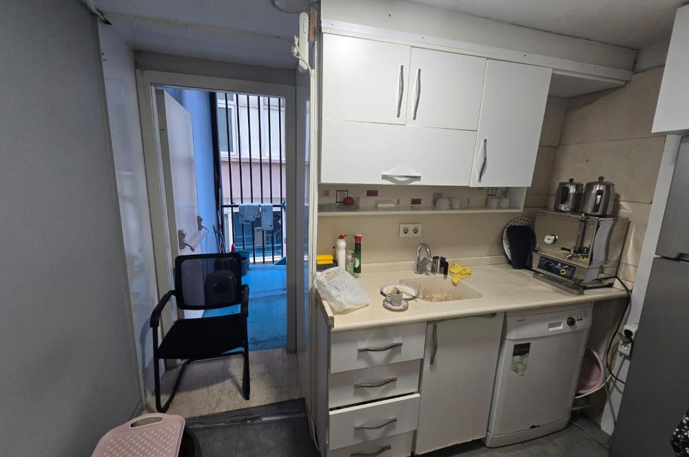 CENTURY 21'DEN ŞİŞLİ GOLDEN PLAZA'DA SATILIK GENİŞ İŞ YERİ