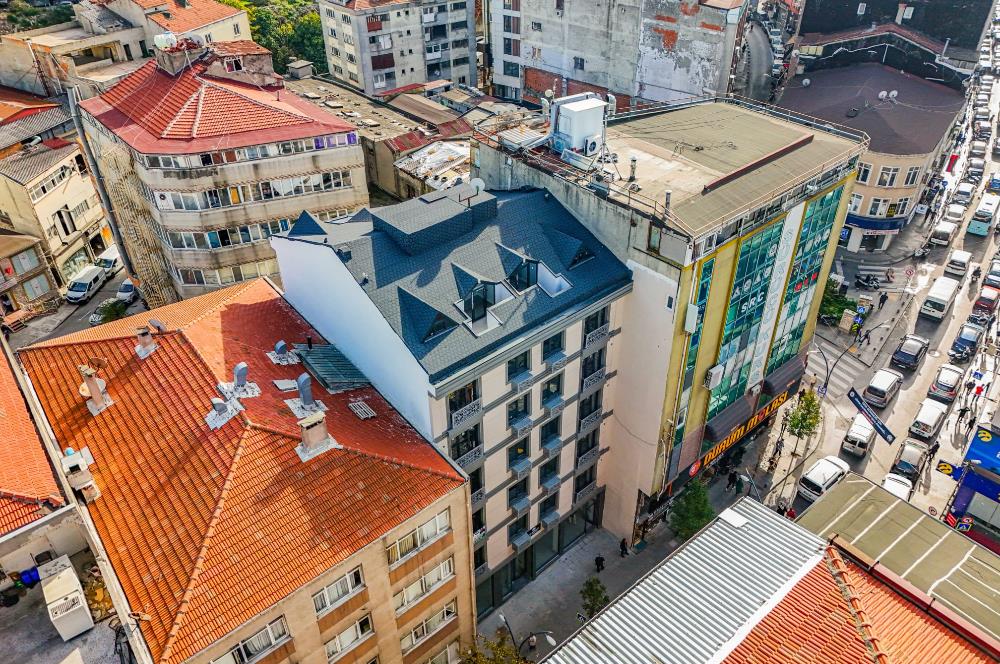 Çağlayan Vatan Caddesinde reklam değeri yüksek satılık dükkan. 