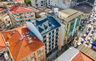 Çağlayan Vatan Caddesinde reklam değeri yüksek satılık dükkan. 