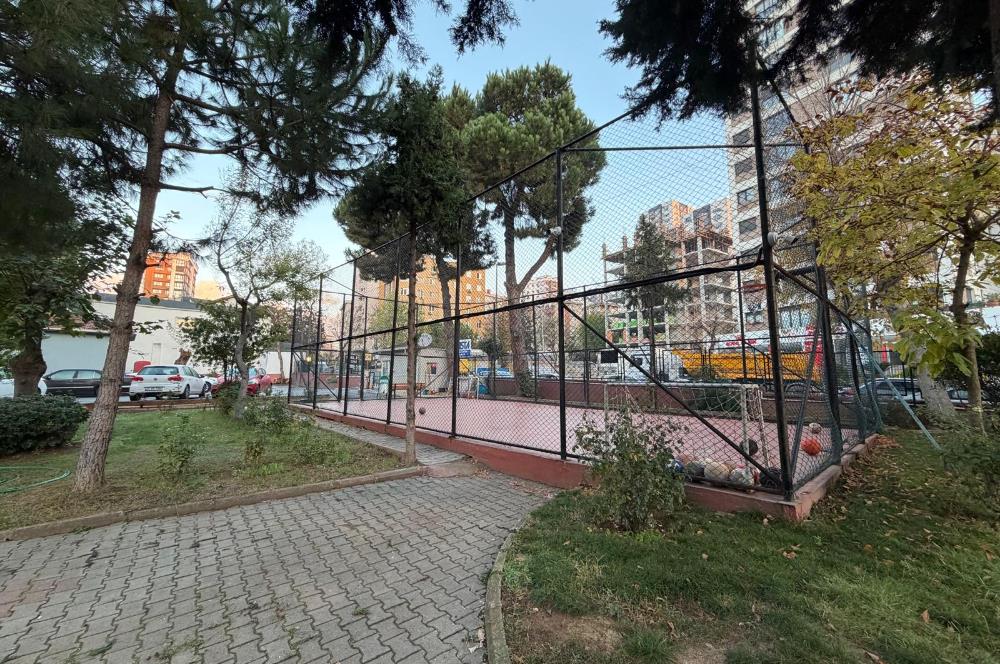 KADIKÖY KOZYATAĞI OYAK A SİTESİNDE BALKONLU 3+1 SATILIK DAİRE