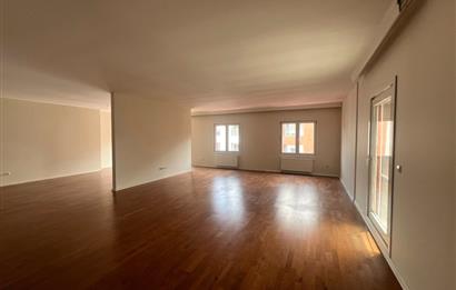 C21'DEN GÖKTÜRK'üN MERKEZİNDEKİ GÖKMAHAL'DE SATILIK 4+1 DAİRE