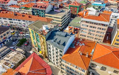 Çağlayan Vatan Caddesinde reklam değeri yüksek satılık dükkan. 