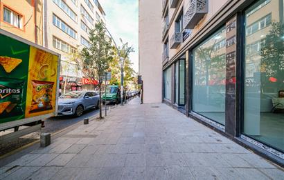 Çağlayan Vatan Caddesinde reklam değeri yüksek satılık dükkan. 