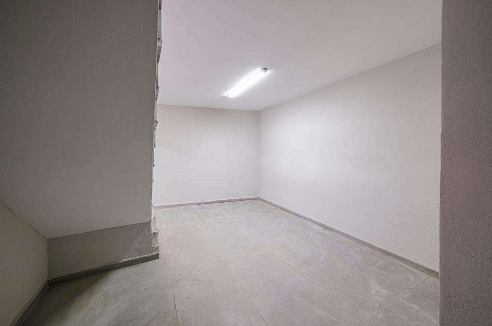 Çağlayan Vatan Caddesinde reklam değeri yüksek satılık dükkan. 