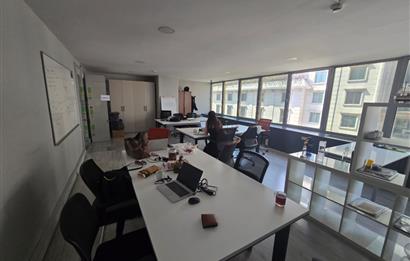 CENTURY 21'DEN ŞİŞLİ GOLDEN PLAZA'DA SATILIK GENİŞ İŞ YERİ