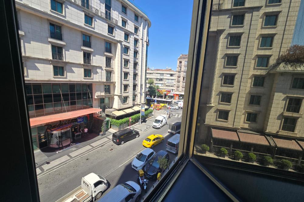 CENTURY 21'DEN ŞİŞLİ GOLDEN PLAZA'DA SATILIK GENİŞ İŞ YERİ