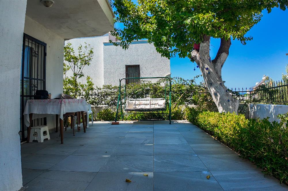 Boğaziçi Gümüşkum Sitesinde Kiralık Müstakil Tripleks Villa